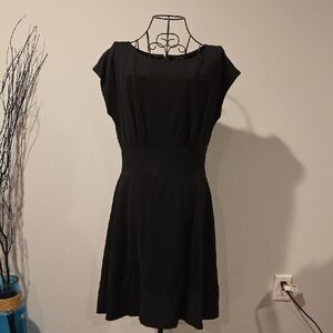 kate spade Black Cap-Sleeve Midi Dress